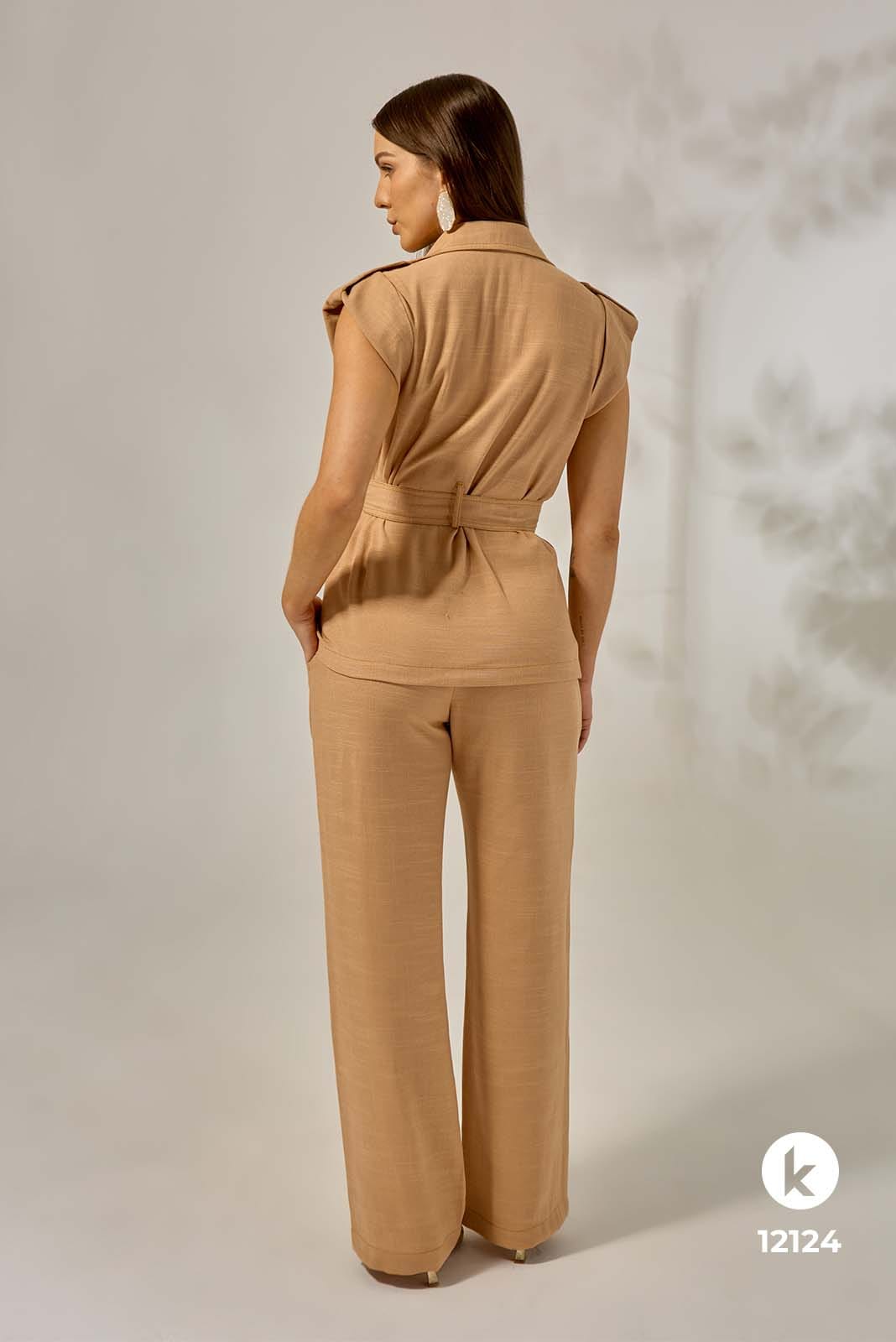 Conjunto de calça e blusa em linho bege