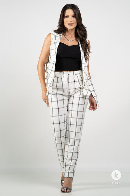 Conjunto de calça, cropped e colete em alfaiataria - M