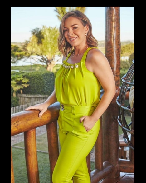 Conjunto de blusa e calça lima em sarja - M