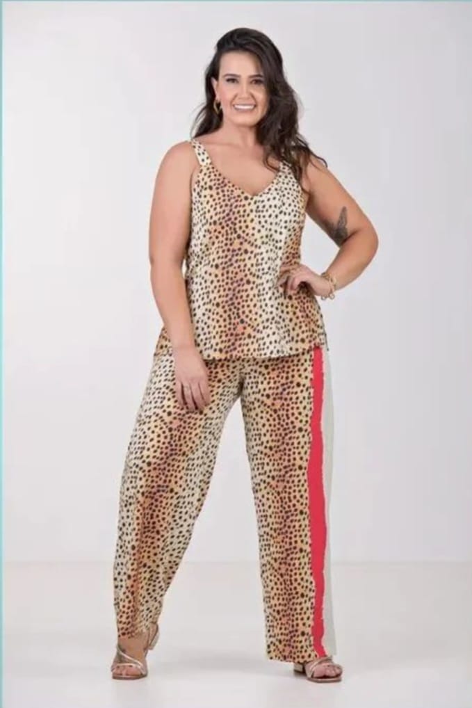 Conjunto de calça e blusa em seda estampada - GG