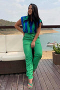 Conjunto de calça em linho verde e blusa estampada verde e azul - P