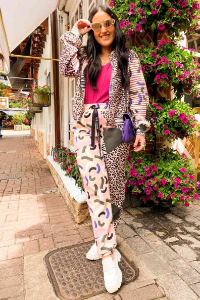 Conjunto de calça e jaquetas estampados - G