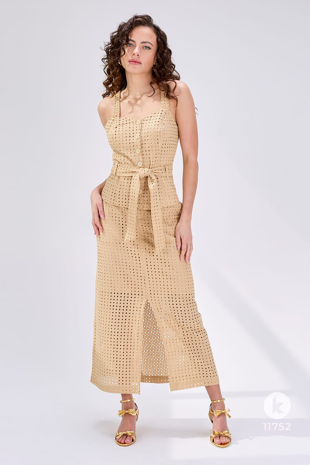 Conjunto de saia e blusa em laise bege - G