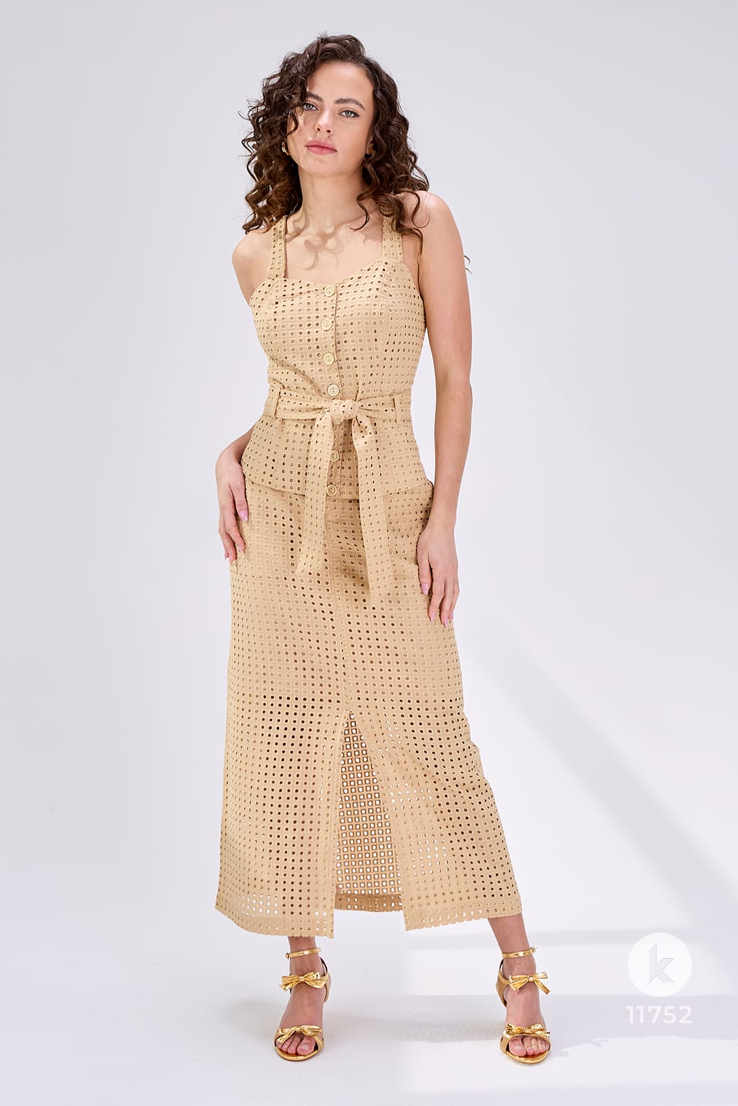 Conjunto de saia e blusa em laise bege - G