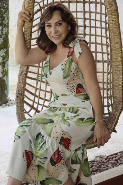 Vestido midi em linho estampada com alças ajustáveis com amarração - M