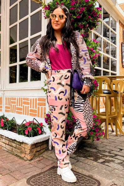 Conjunto de calça e jaquetas estampados - G