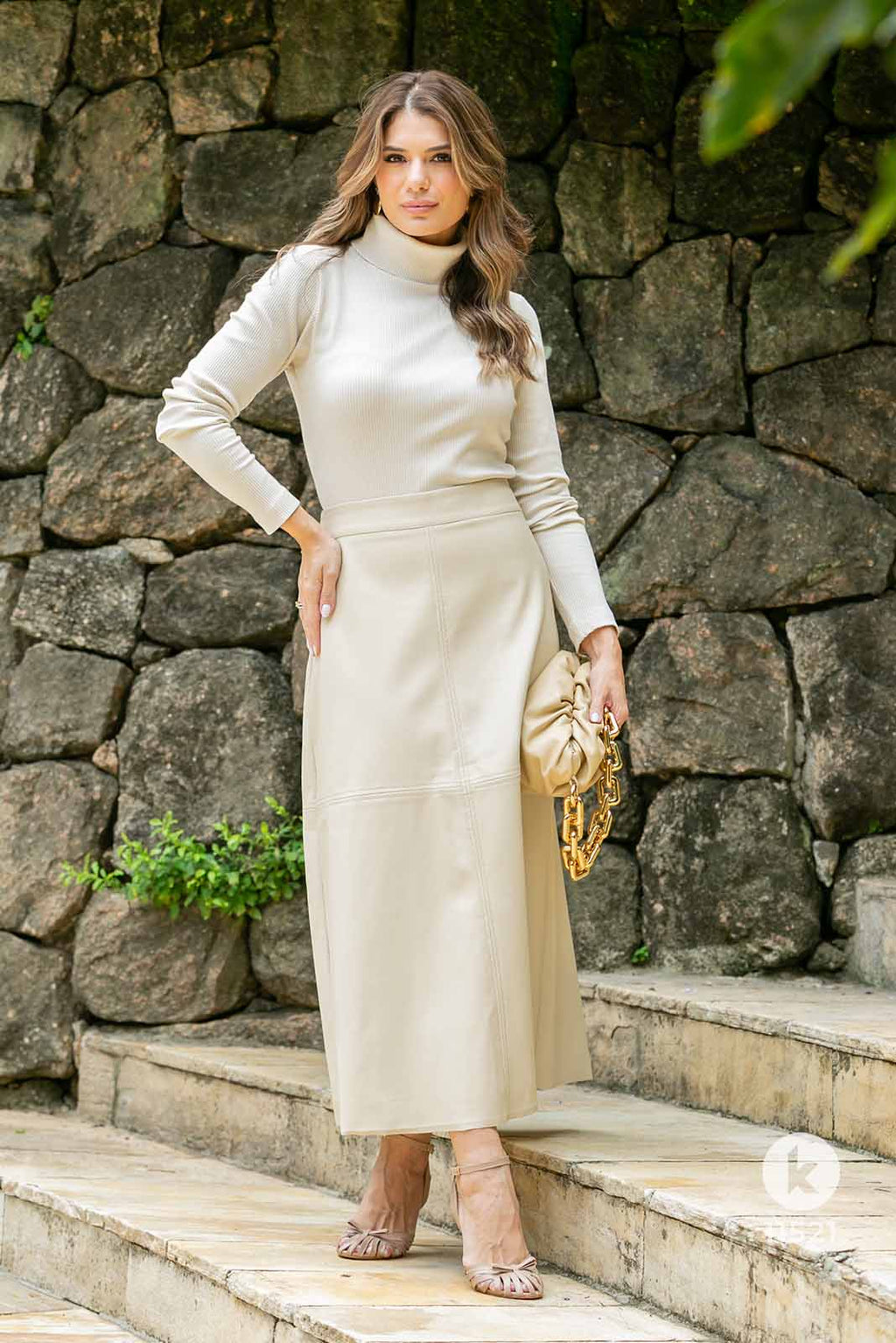 Conjunto de saia midi e couro eco - G