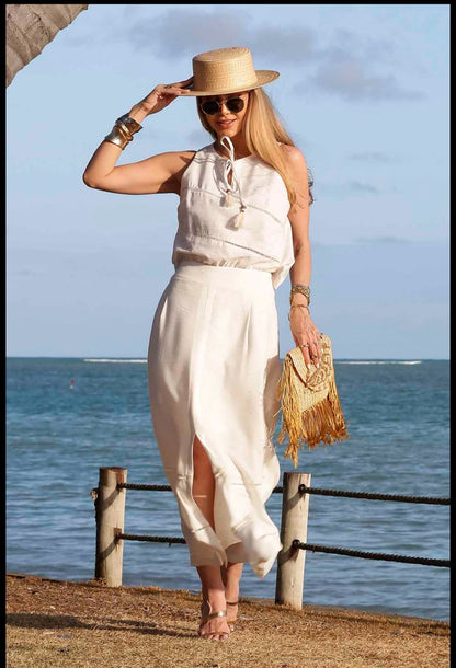 Vestido off white com abertura nas costas - GG