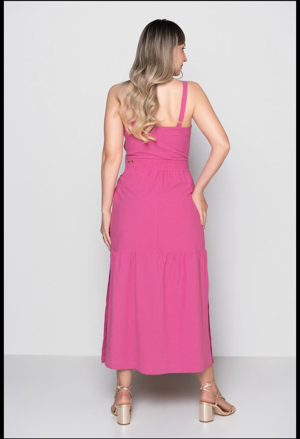 Vestido  rosa com pingentes