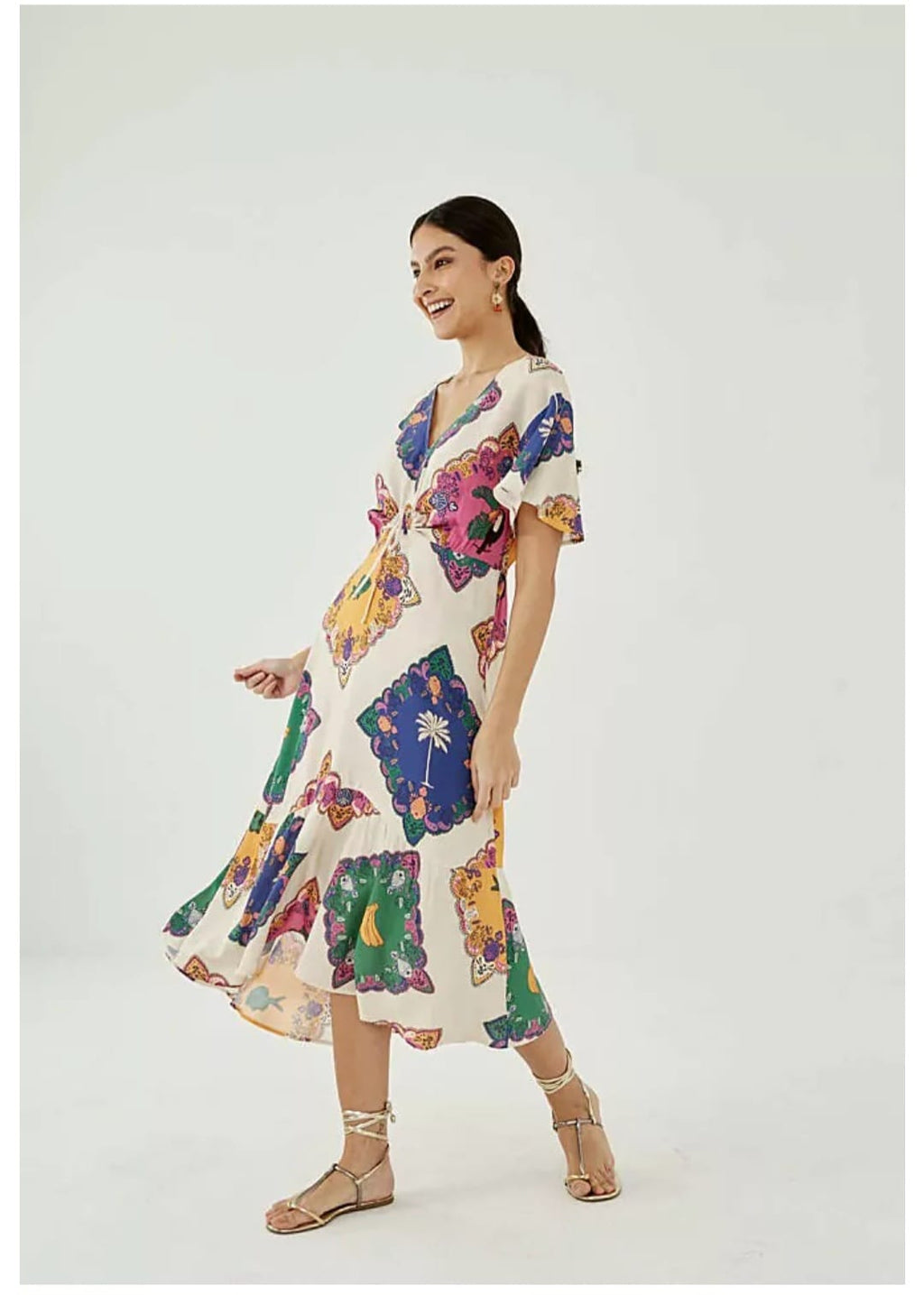 Vestido bege estampado com mangas - 42