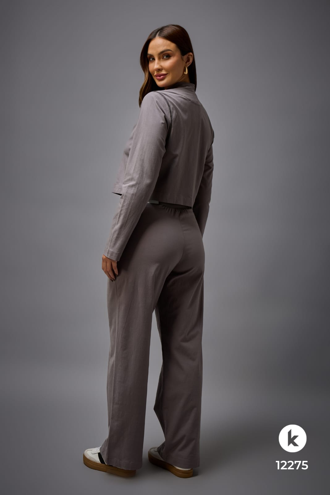 Conjunto de calça e jaqueta cinza -GG