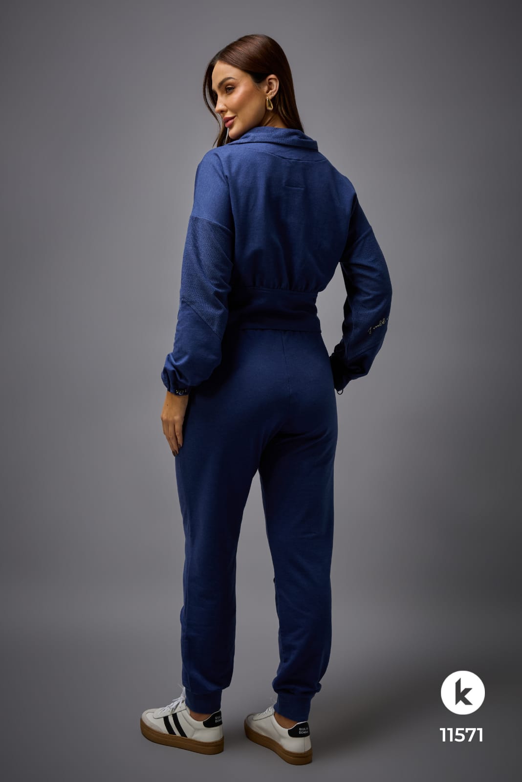 Conjunto de calça e jaqueta em moletinho - G