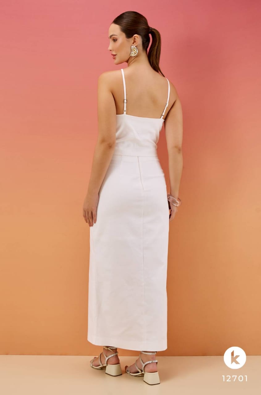 Conjunto de saia e cropped com alças em pedraria