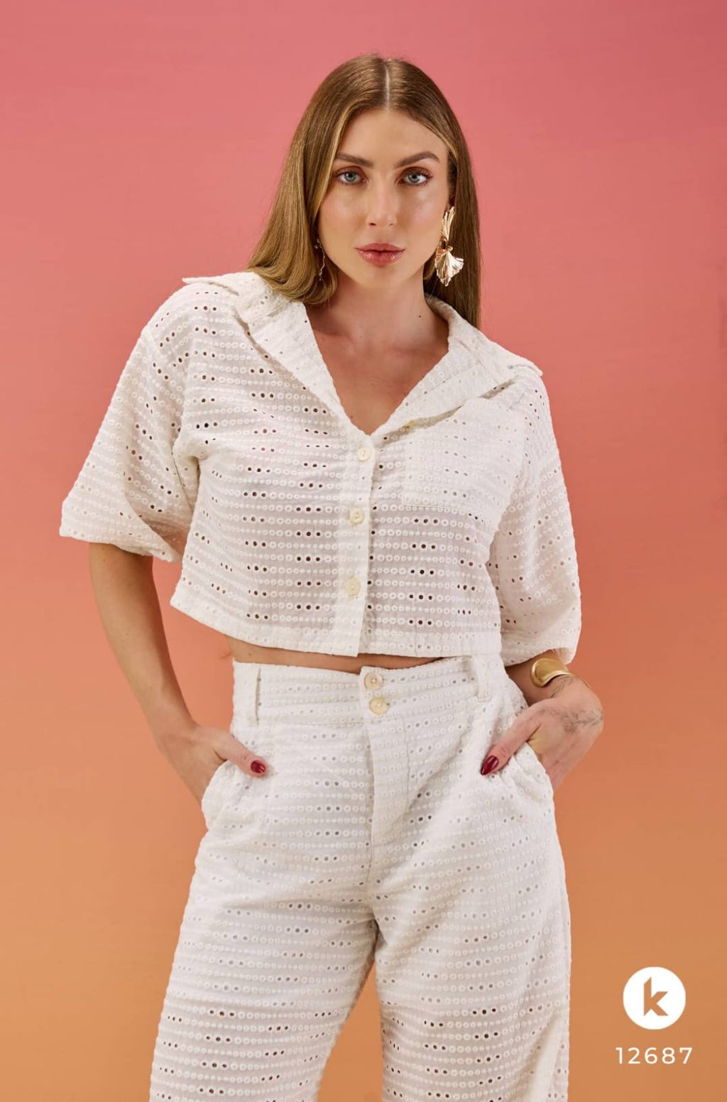 Conjunto de calça e blusa em laise branco