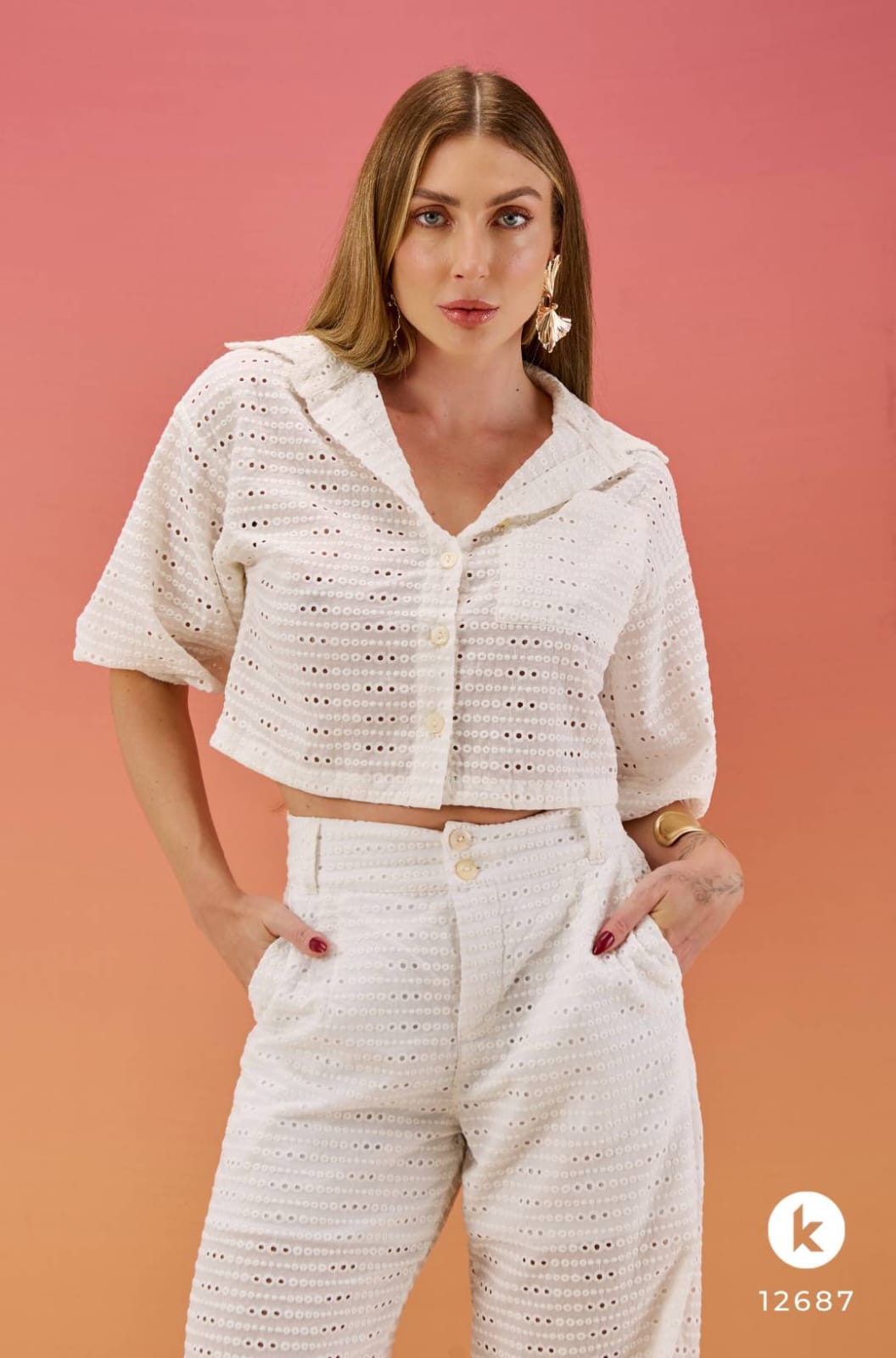 Conjunto de calça e blusa em laise branco