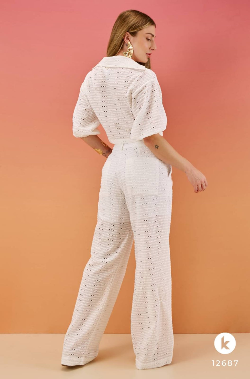 Conjunto de calça e blusa em laise branco